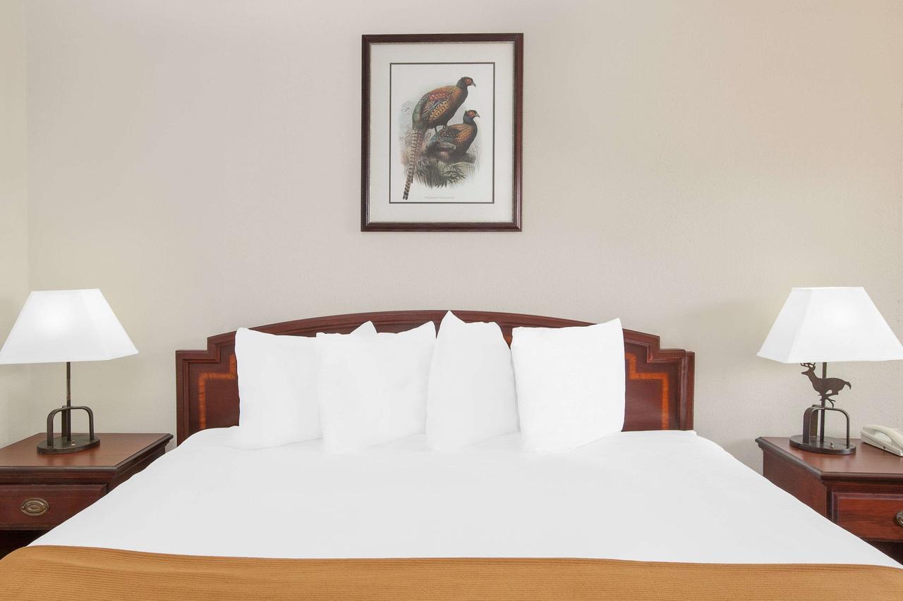 Knights Inn Crockett Esterno foto